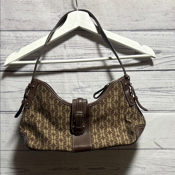 *HOST PICK*. Vintage Fossil handbag - Picture 1 of 7